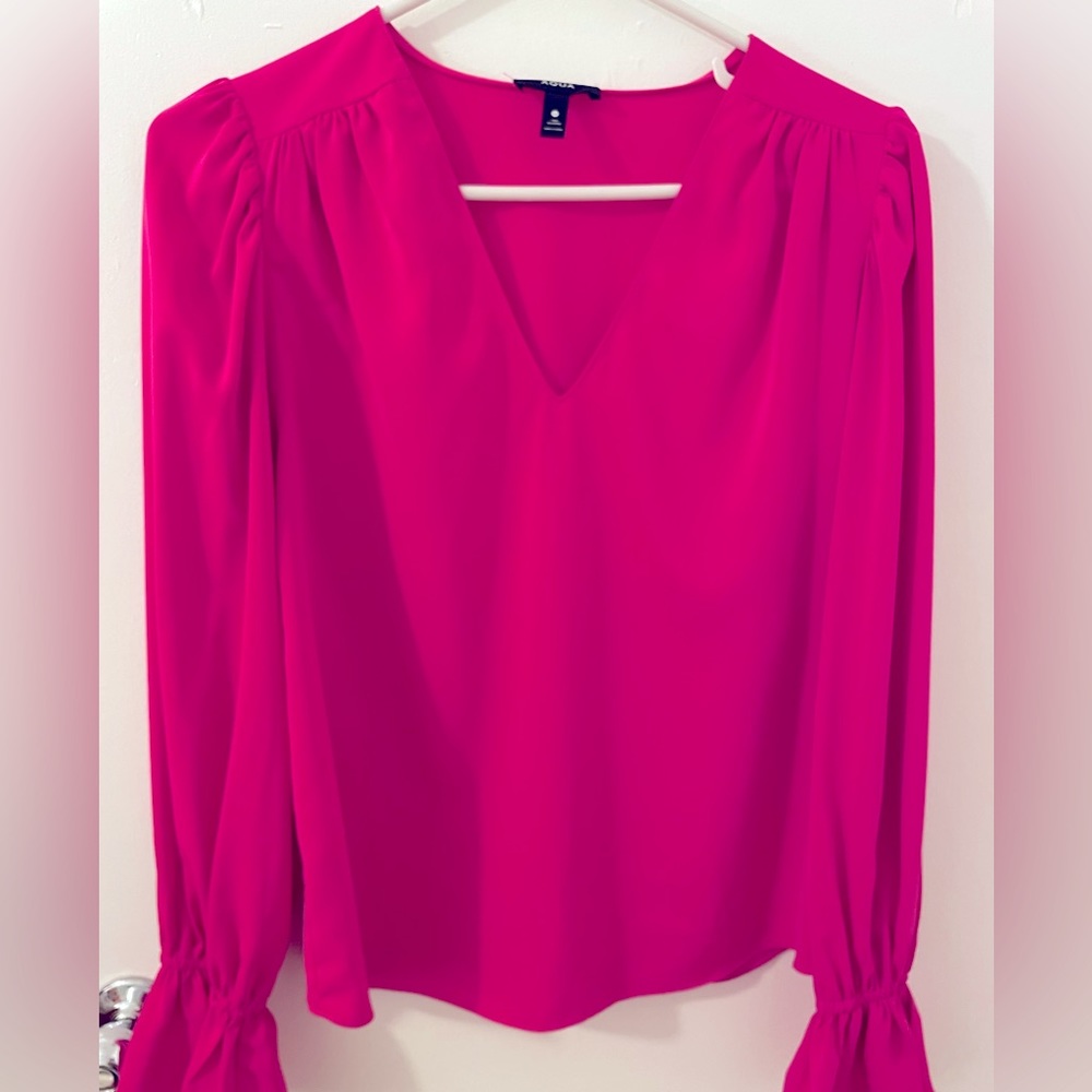 Hot pink! Puff-sleeved V-Neck Blouse!